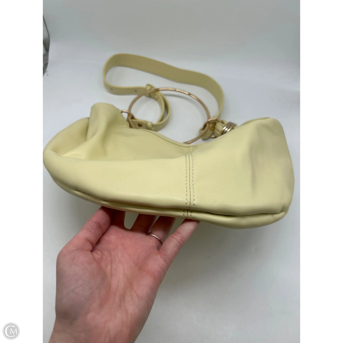 Handbag By Clothes Mentor, Size: Medium