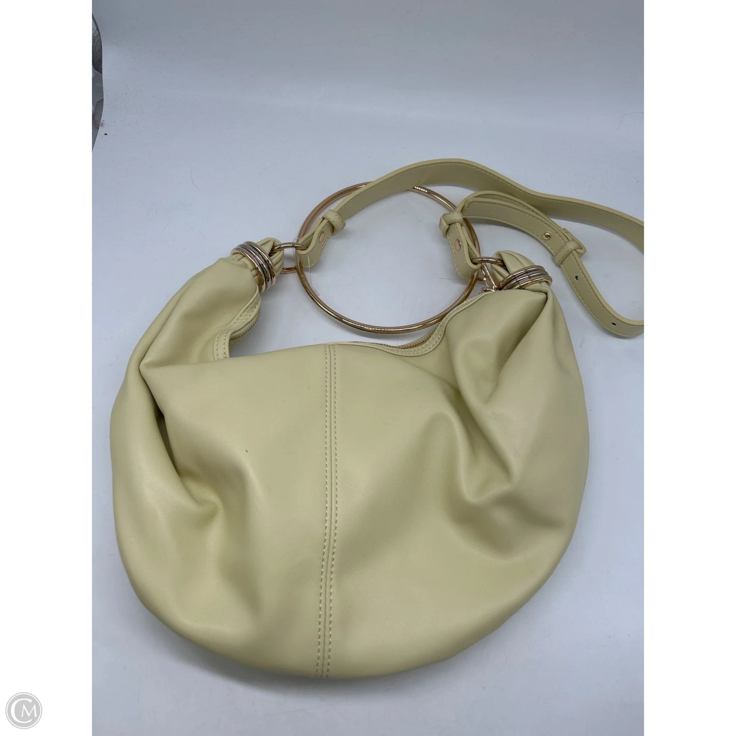 Handbag By Clothes Mentor, Size: Medium