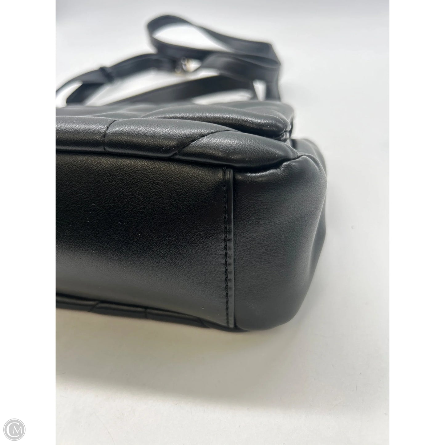 Crossbody By Clothes Mentor, Size: Medium
