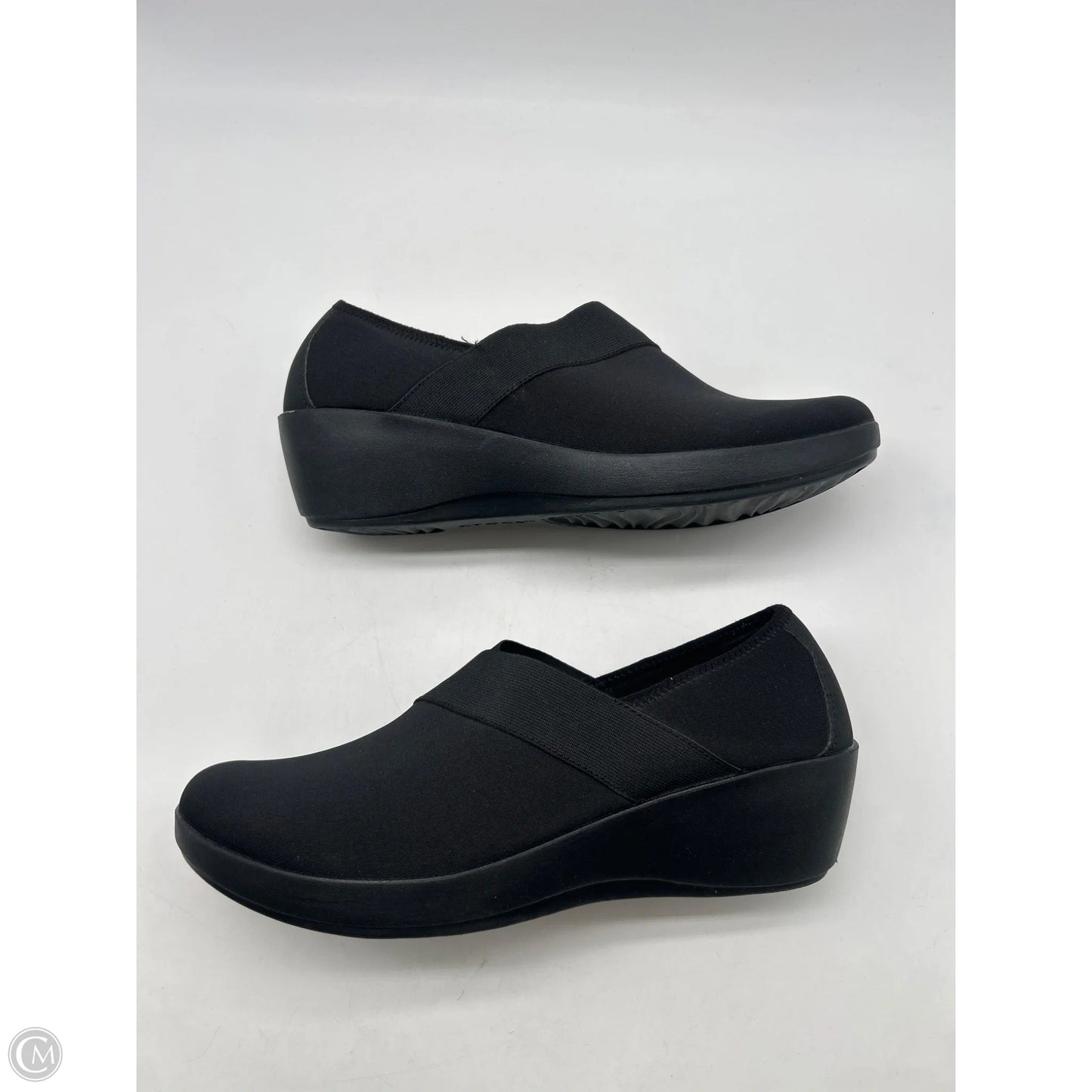 Shoes Heels Wedge By Crocs In Black, Size: 11