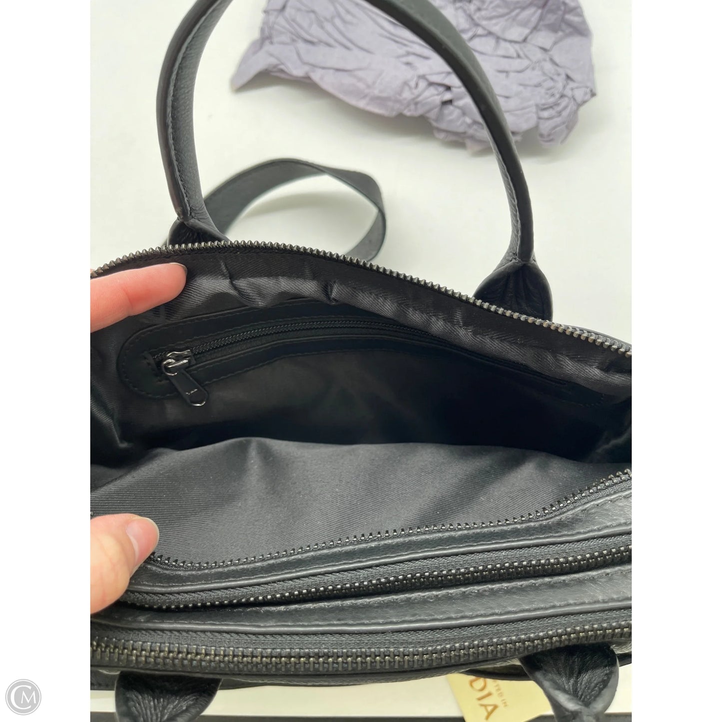Crossbody Leather By Clothes Mentor, Size: Medium