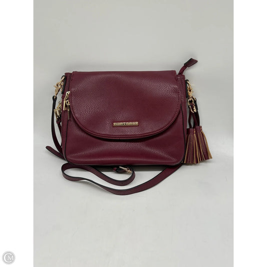 Crossbody By Clothes Mentor, Size: Medium
