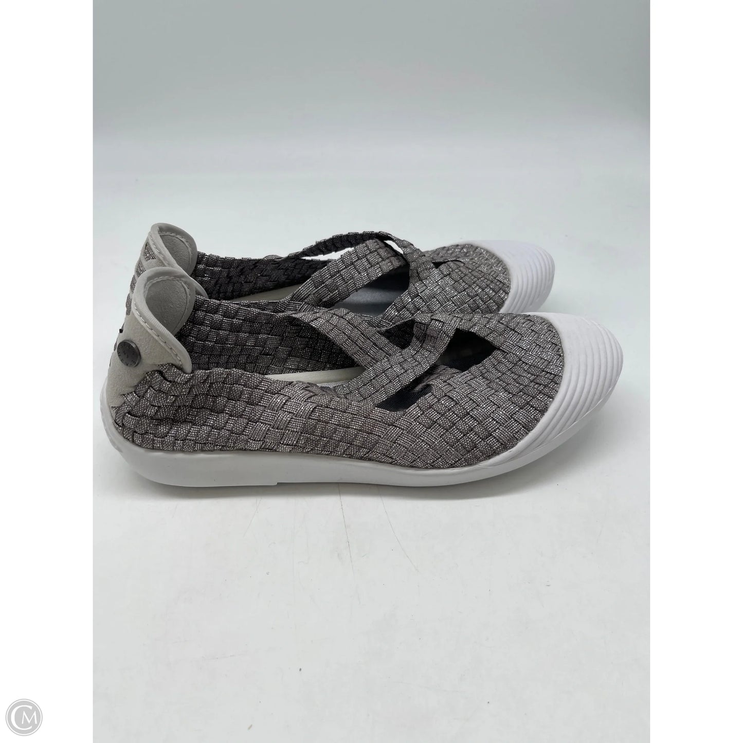 Shoes Flats By Bernie Mev In Silver, Size: 8