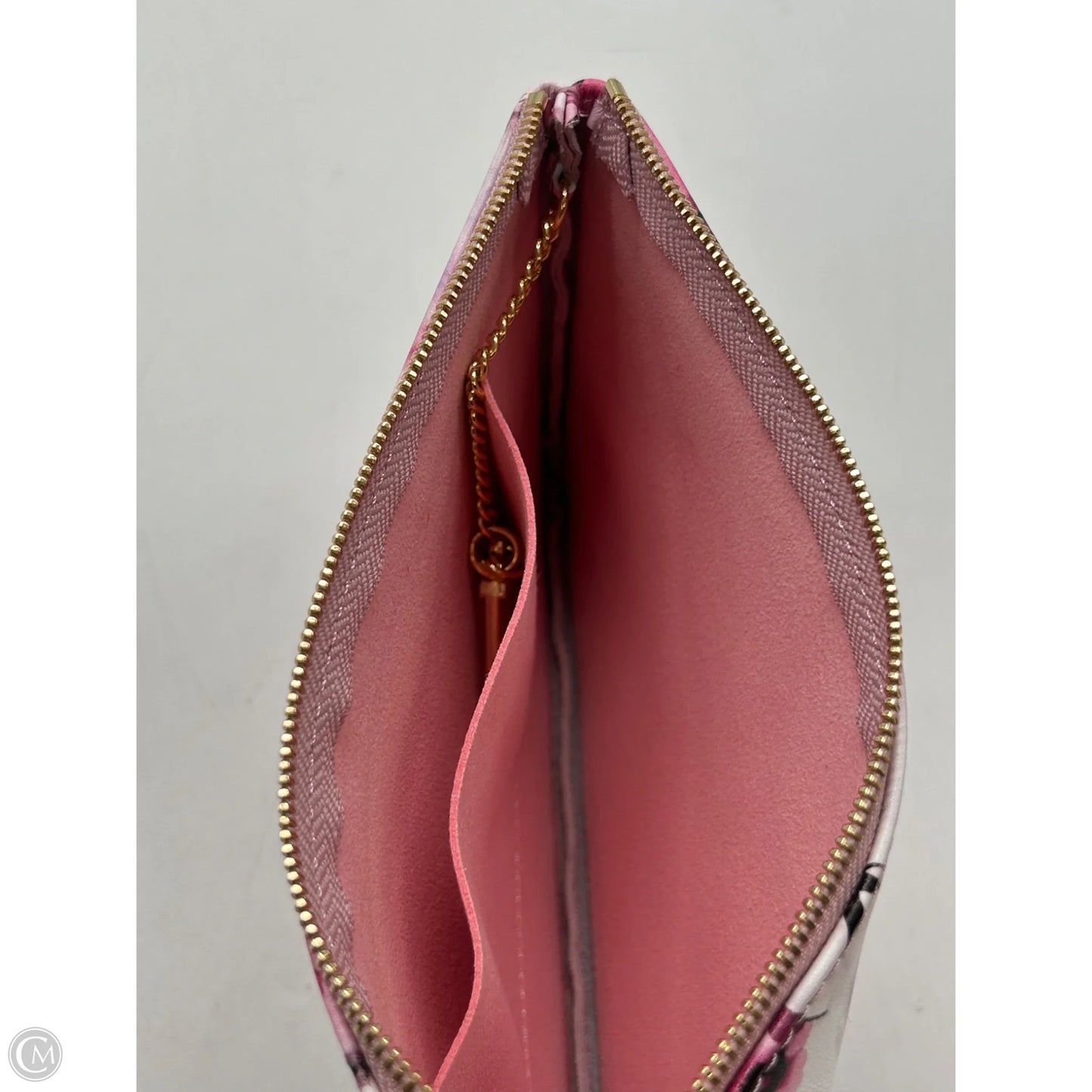 Clutch By Clothes Mentor, Size: Medium