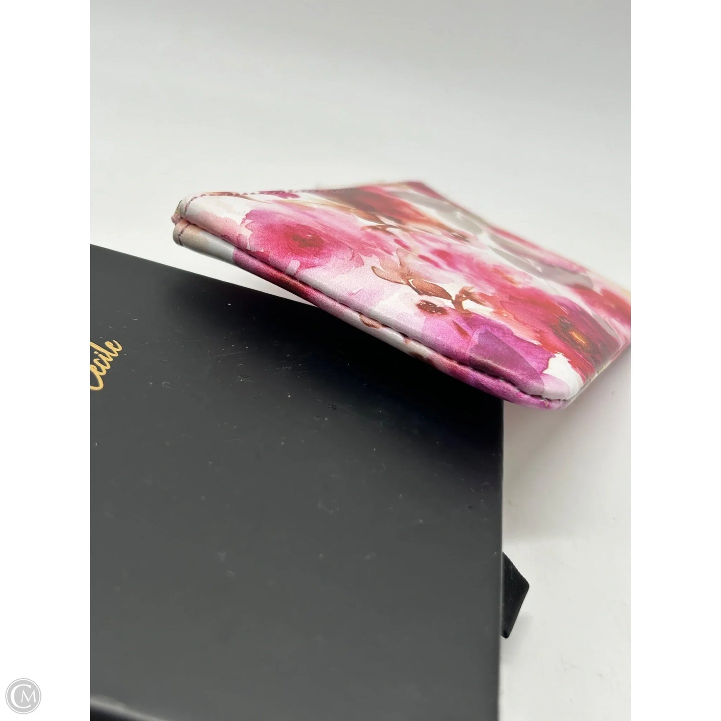Wallet By Clothes Mentor, Size: Medium