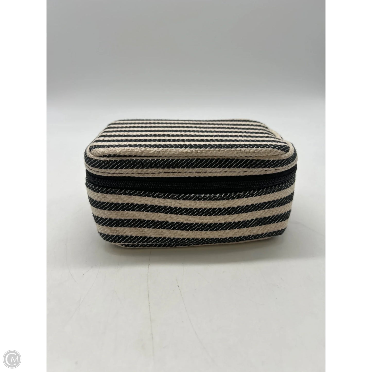 Jewelry Case By Thirty One, Size: