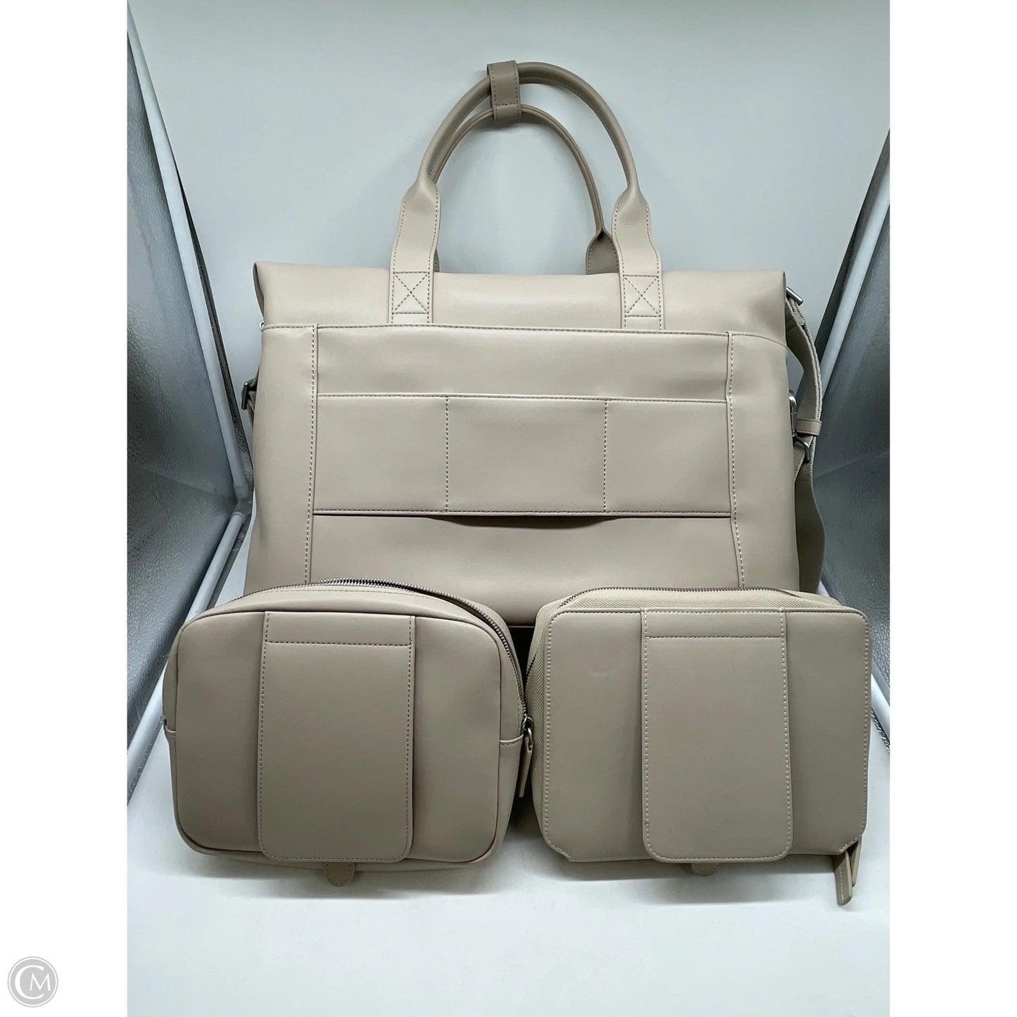 Duffle And Weekender By Clothes Mentor, Size: Large