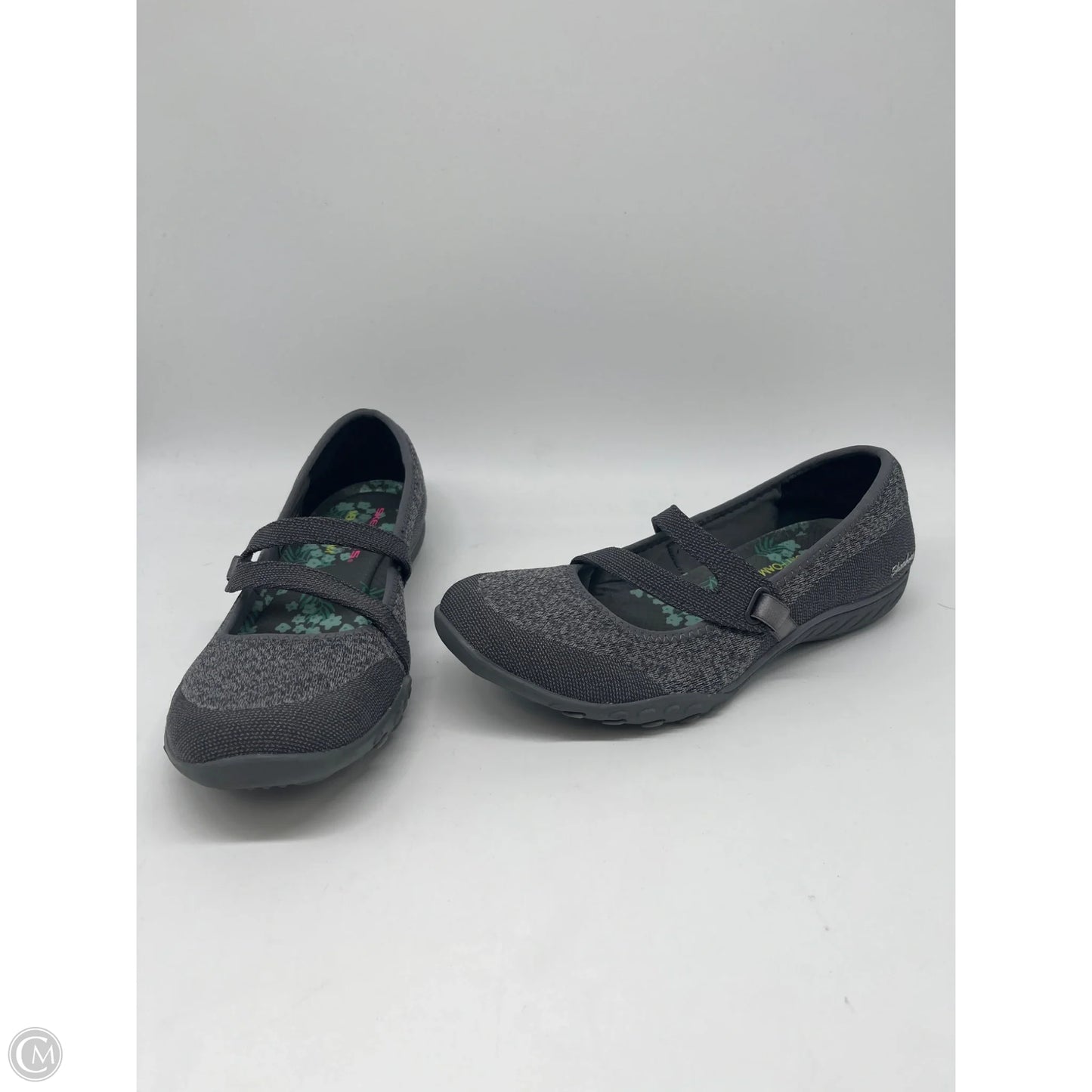 Shoes Flats By Skechers In Grey, Size: 8