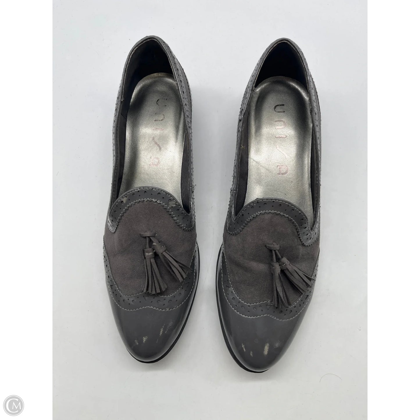 Shoes Flats By Unisa In Grey, Size: 6.5