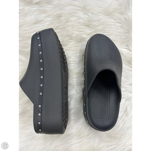 Shoes Heels Platform By Crocs In Black, Size: 10