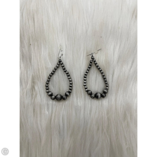Earrings Dangle/drop By Clothes Mentor