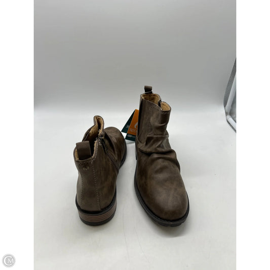 Boots Ankle Heels By Sporto In Brown, Size: 7
