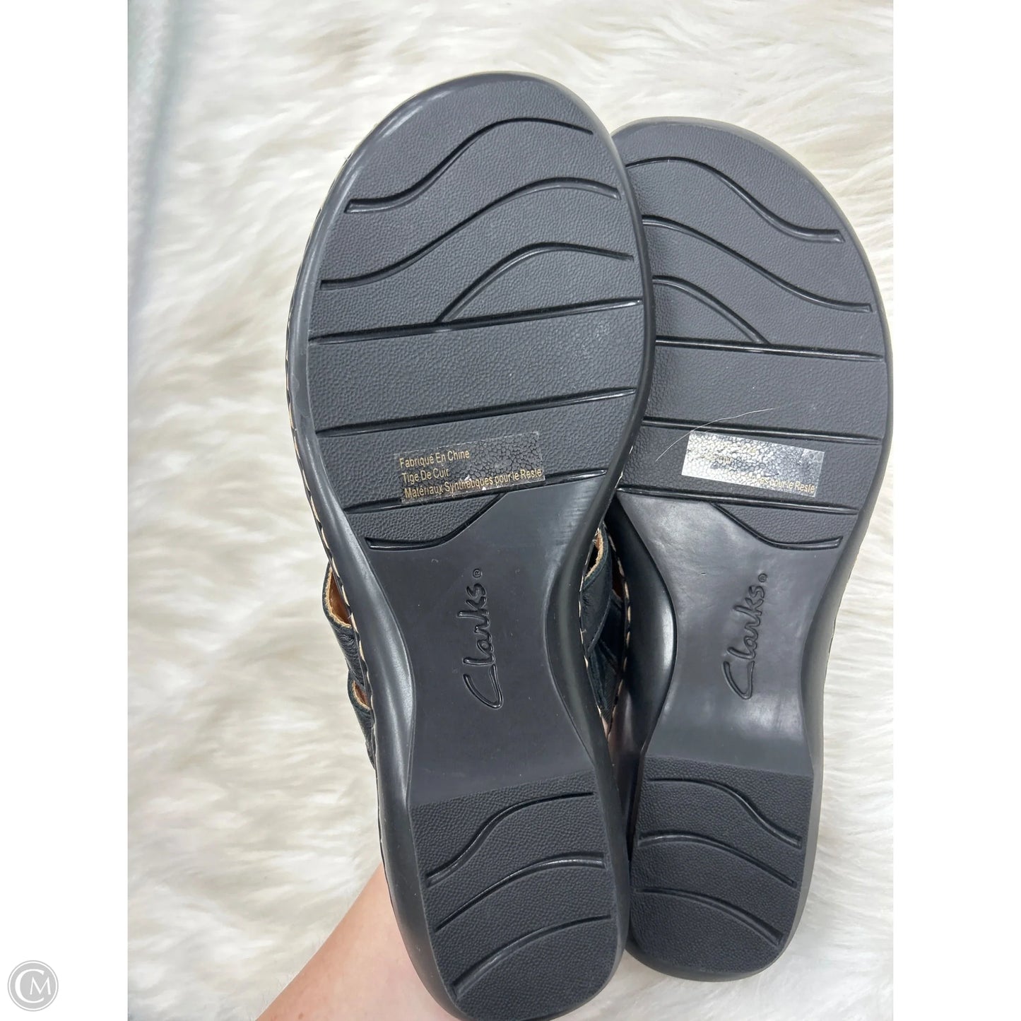 Sandals Flip Flops By Clarks In Black, Size: 9.5