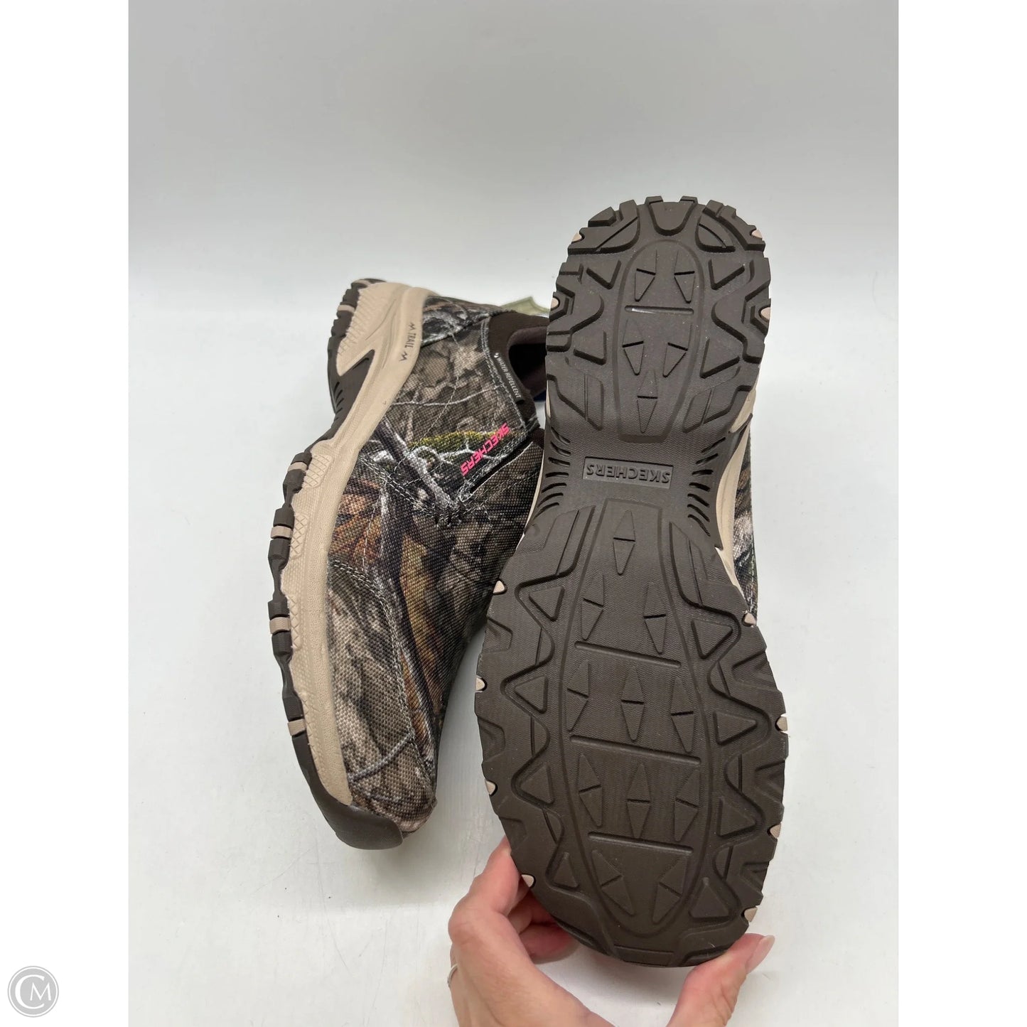 Shoes Hiking By Skechers In Camouflage Print, Size: 11