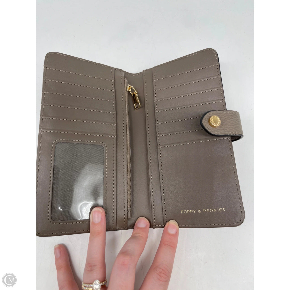 Wallet By Clothes Mentor, Size: Medium