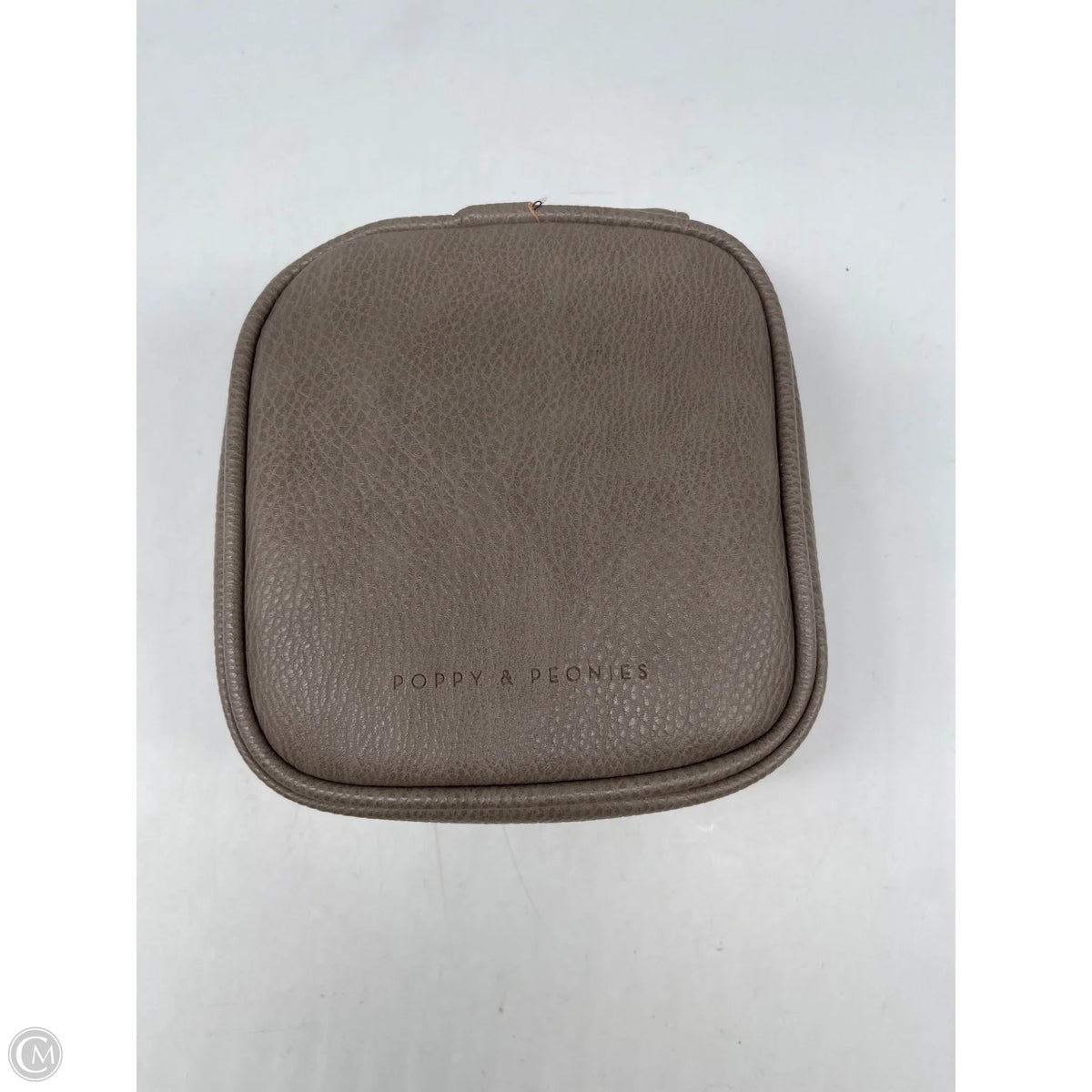 Makeup Bag By Clothes Mentor, Size: Medium