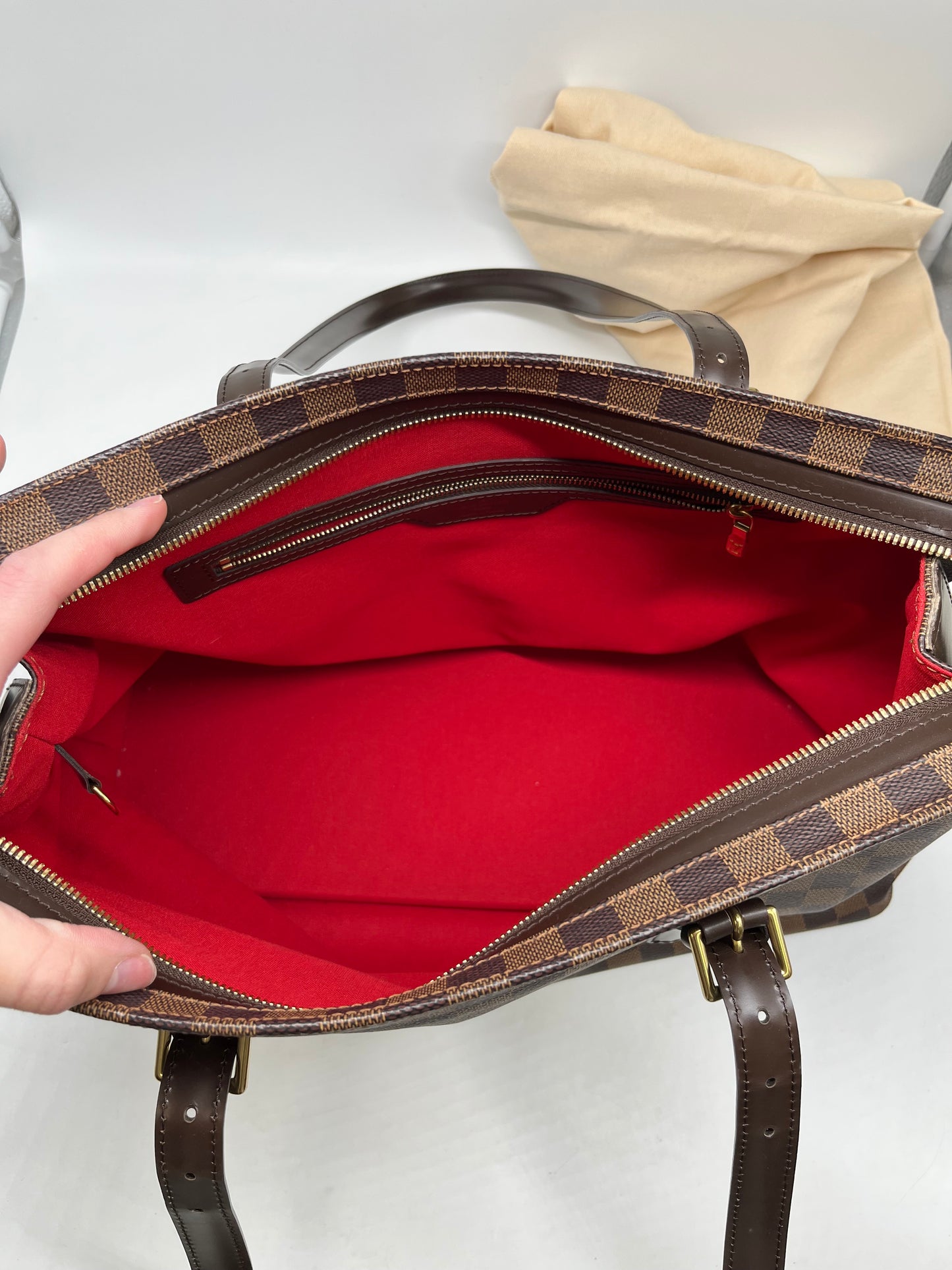 Handbag Luxury Designer By Louis Vuitton, Size: Large