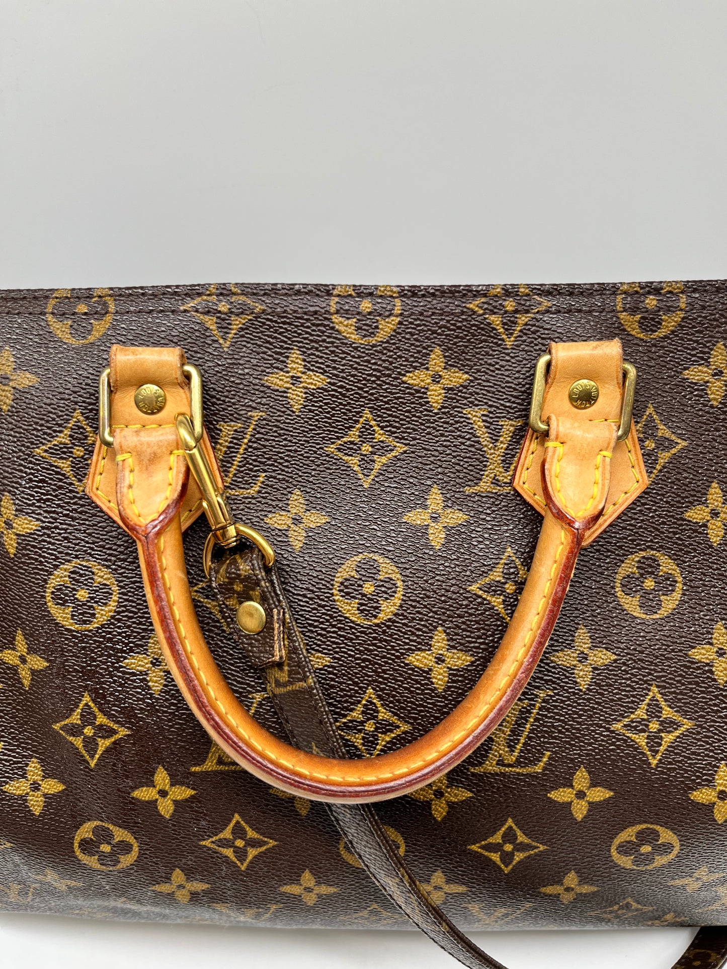 Handbag Luxury Designer By Louis Vuitton, Size: Large