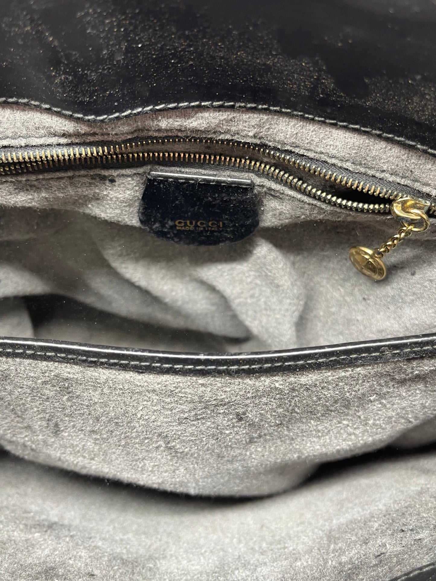 Handbag Luxury Designer By Gucci, Size: Medium