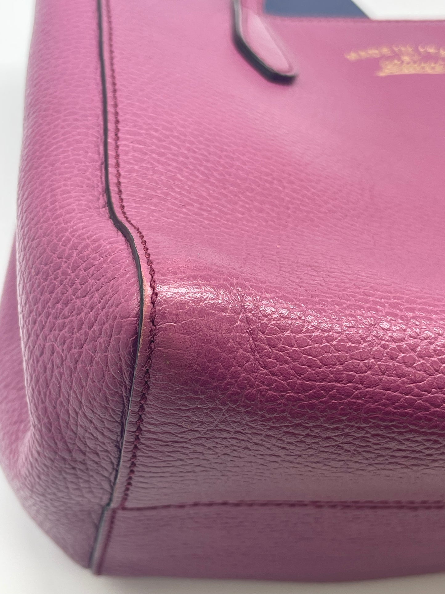 Handbag Luxury Designer By Gucci, Size: Medium