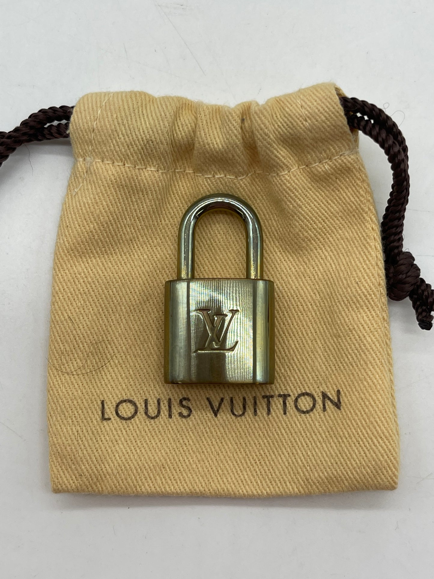 Handbag Luxury Designer By Louis Vuitton, Size: Small