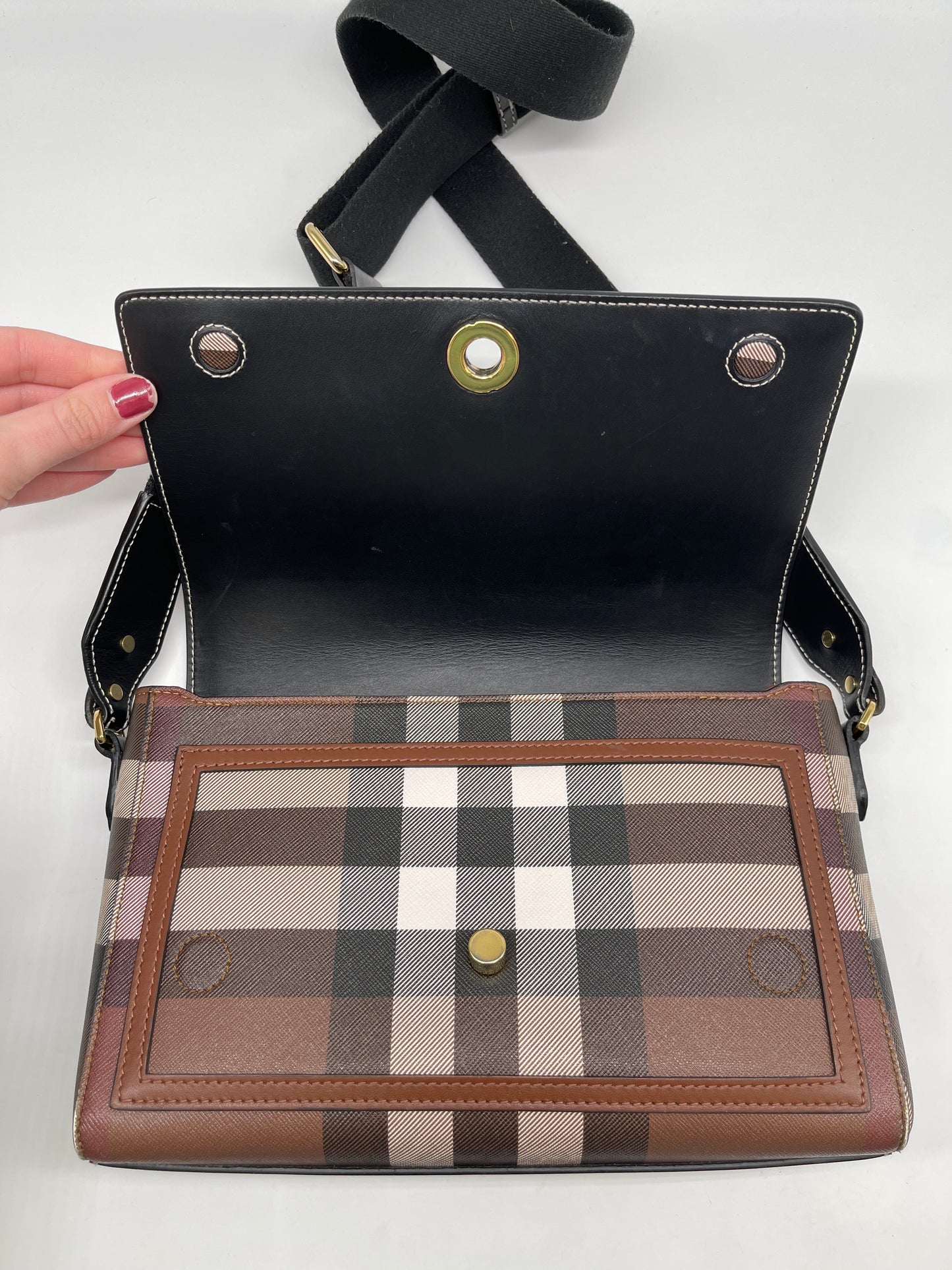 Handbag Luxury Designer By Burberry, Size: Medium