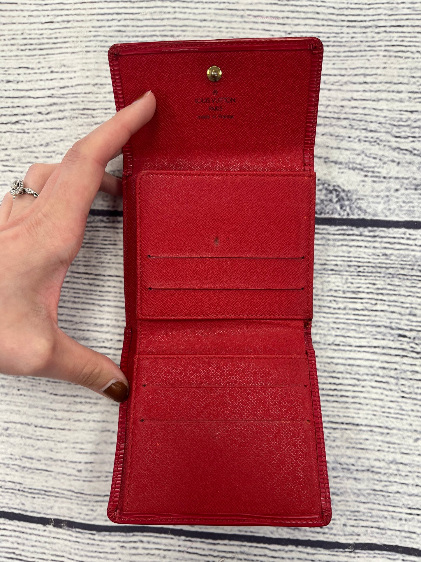 Wallet Luxury Designer By Louis Vuitton, Size: Small