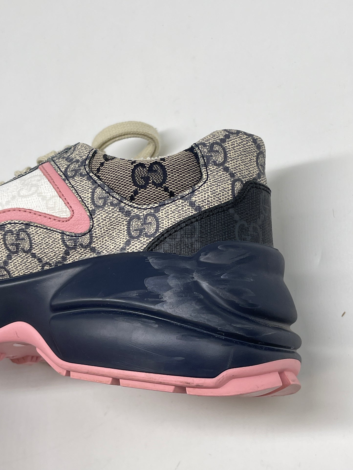 Shoes Luxury Designer By Gucci In Multi-colored, Size: 7.5