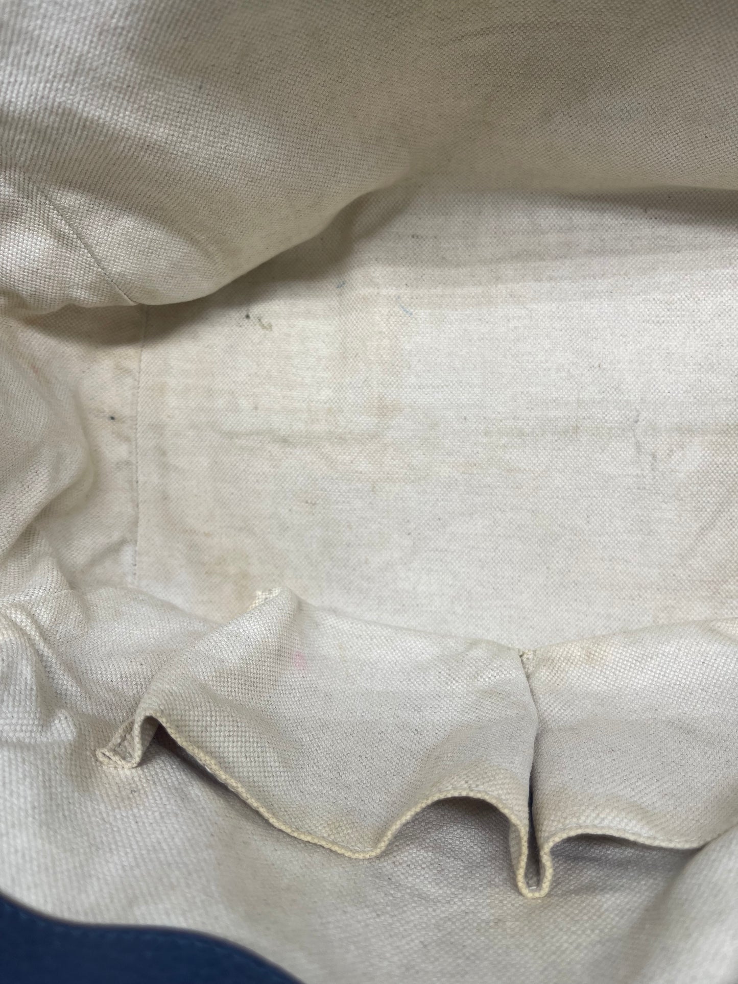 Handbag Luxury Designer By Gucci, Size: Medium