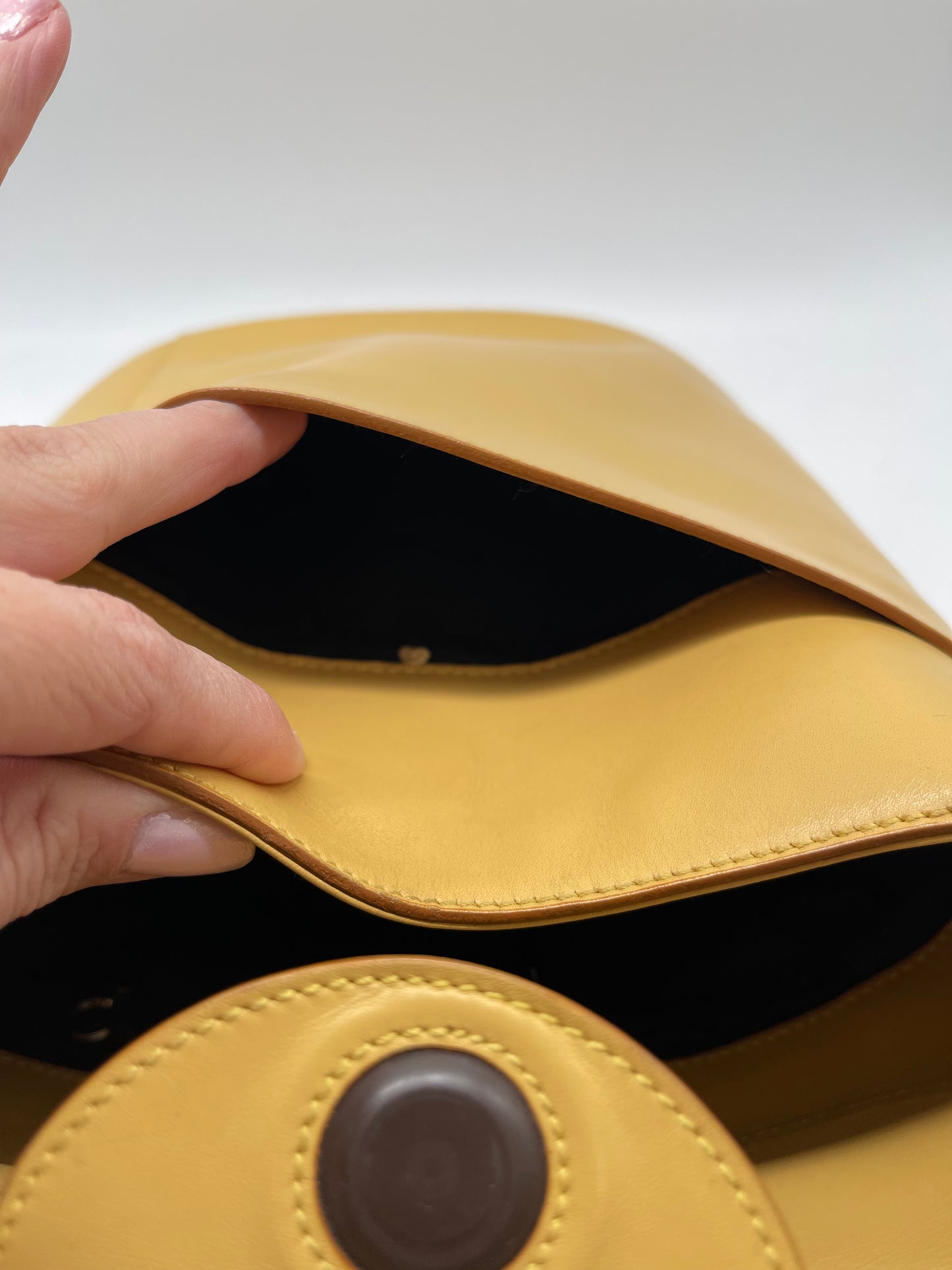 Handbag Luxury Designer By Ferragamo, Size: Medium