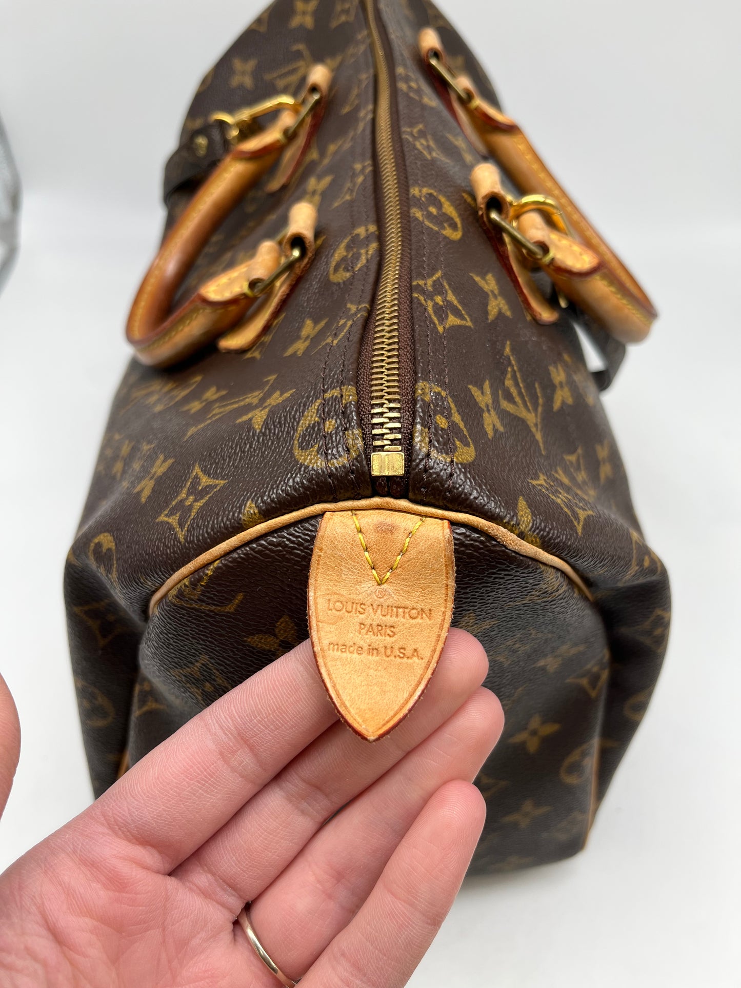Handbag Luxury Designer By Louis Vuitton, Size: Large