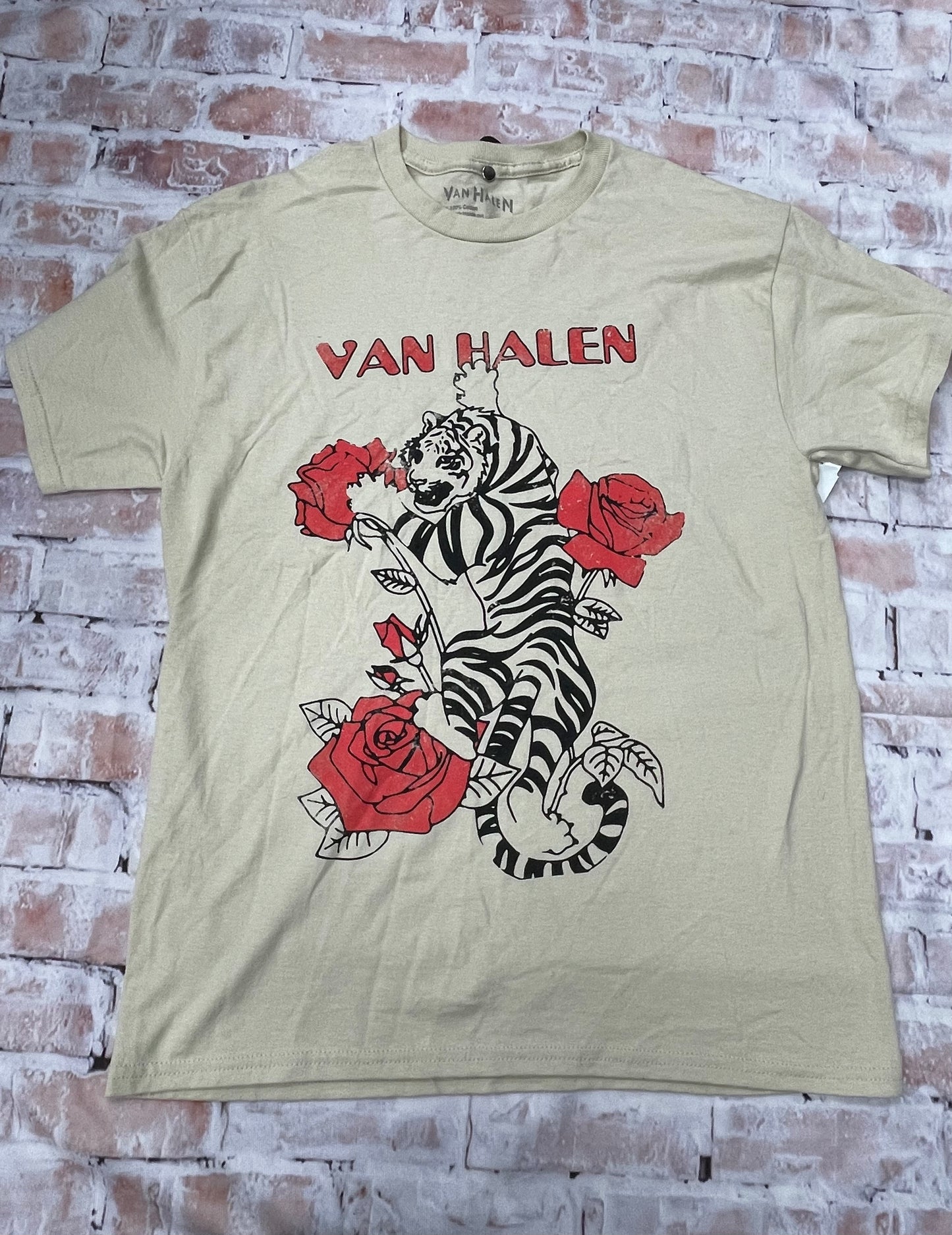 Top Short Sleeve Basic By Clothes Mentor In Tan, Size: M