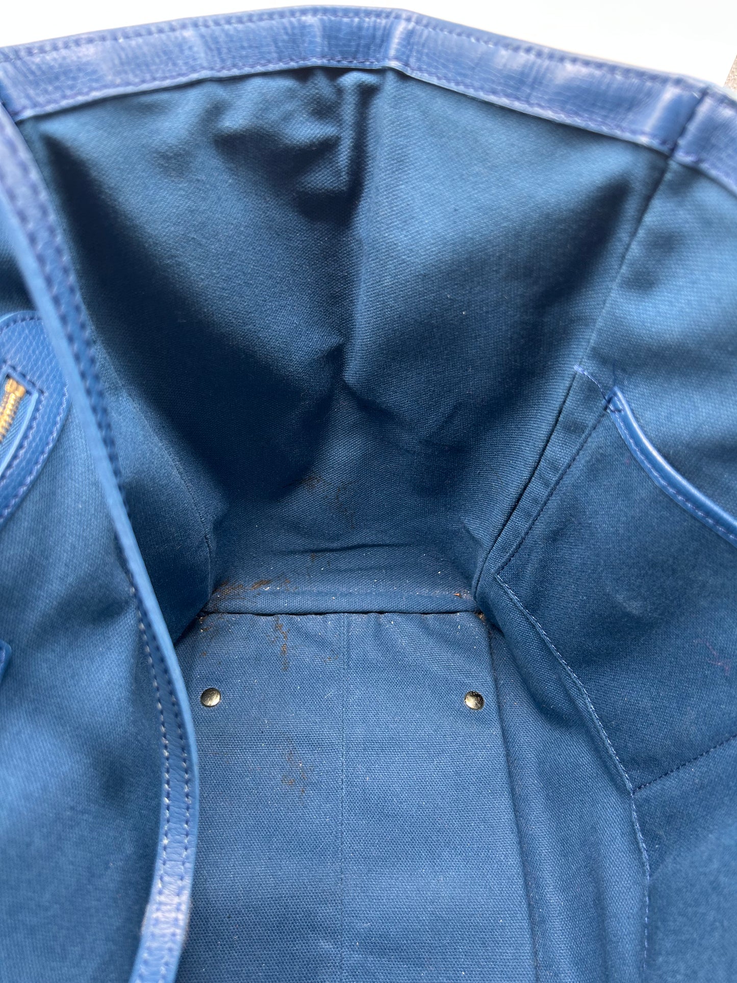 Tote Luxury Designer By Burberry, Size: Medium