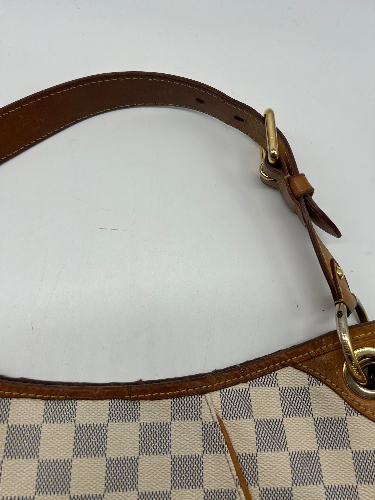 Handbag Luxury Designer By Louis Vuitton, Size: Large