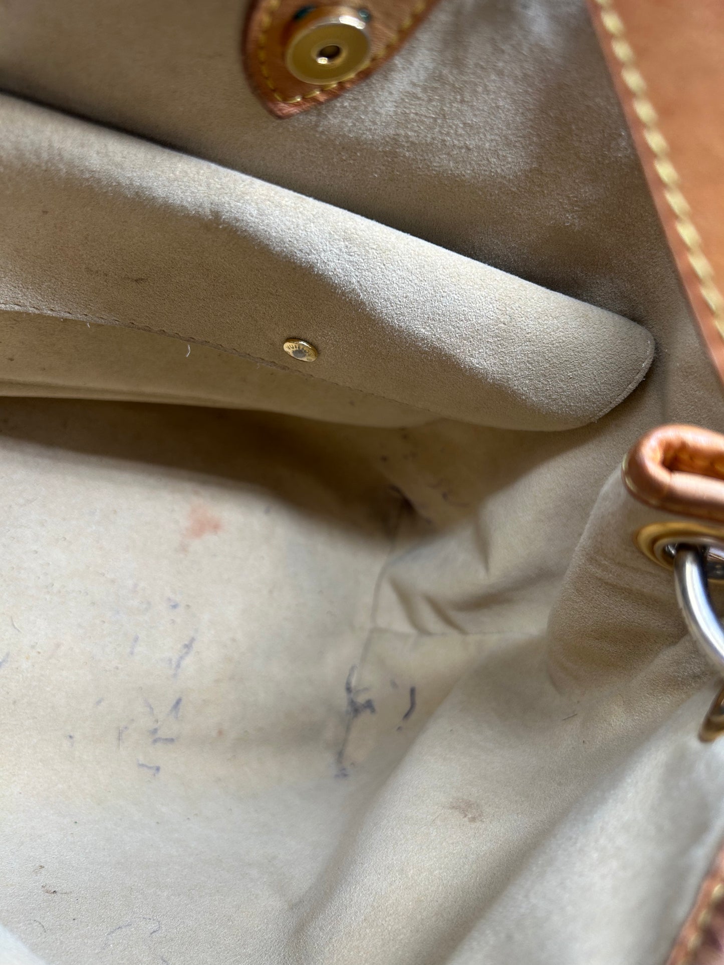 Handbag Luxury Designer By Louis Vuitton, Size: Large