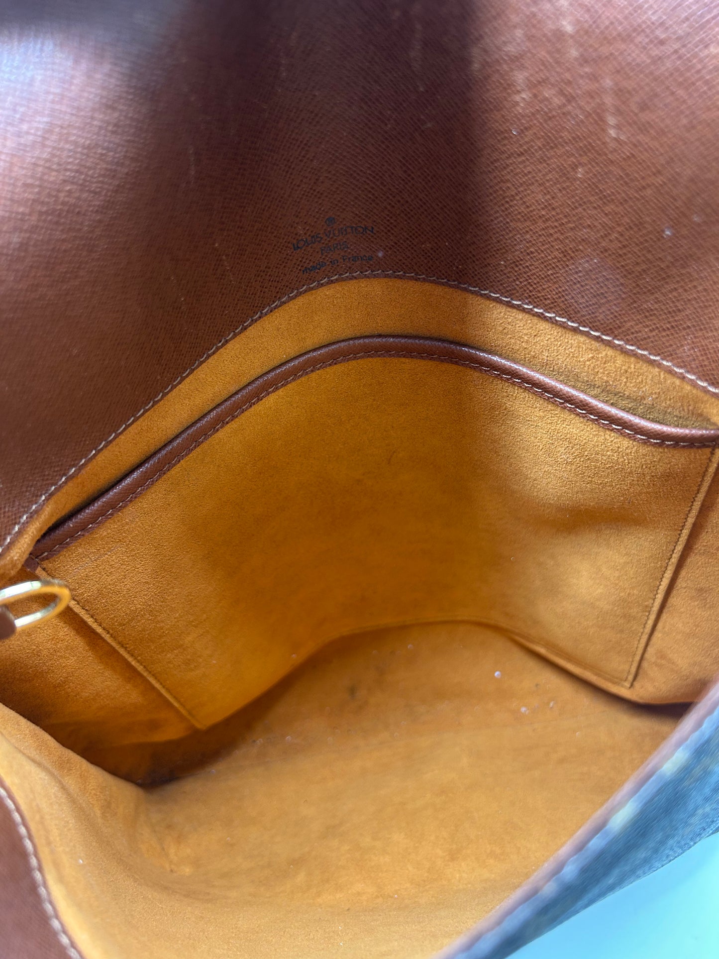 Handbag Luxury Designer By Louis Vuitton, Size: Large
