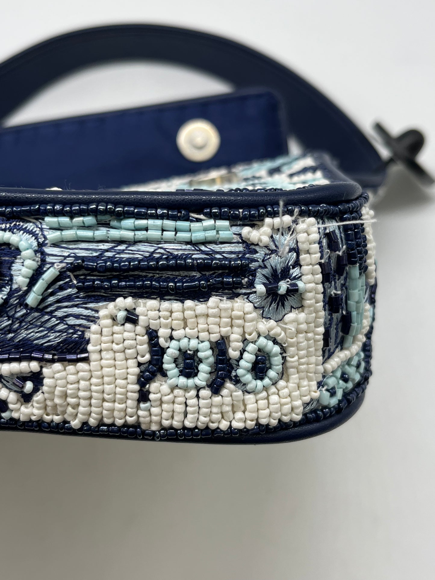 Handbag By Cmc, Size: Medium