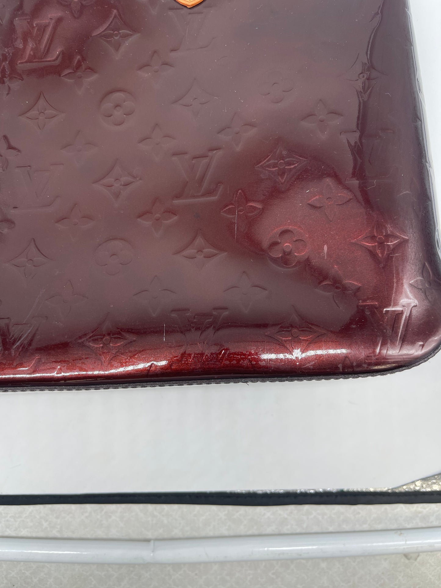 Handbag Luxury Designer By Louis Vuitton, Size: Medium