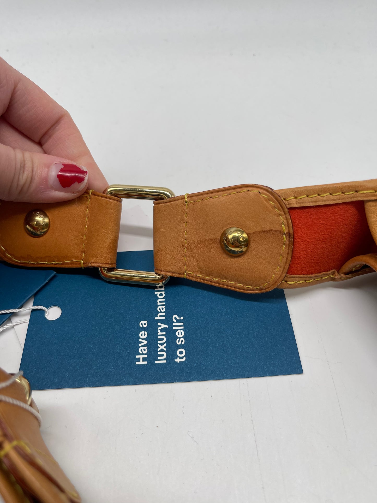 Handbag Luxury Designer By Louis Vuitton, Size: Medium