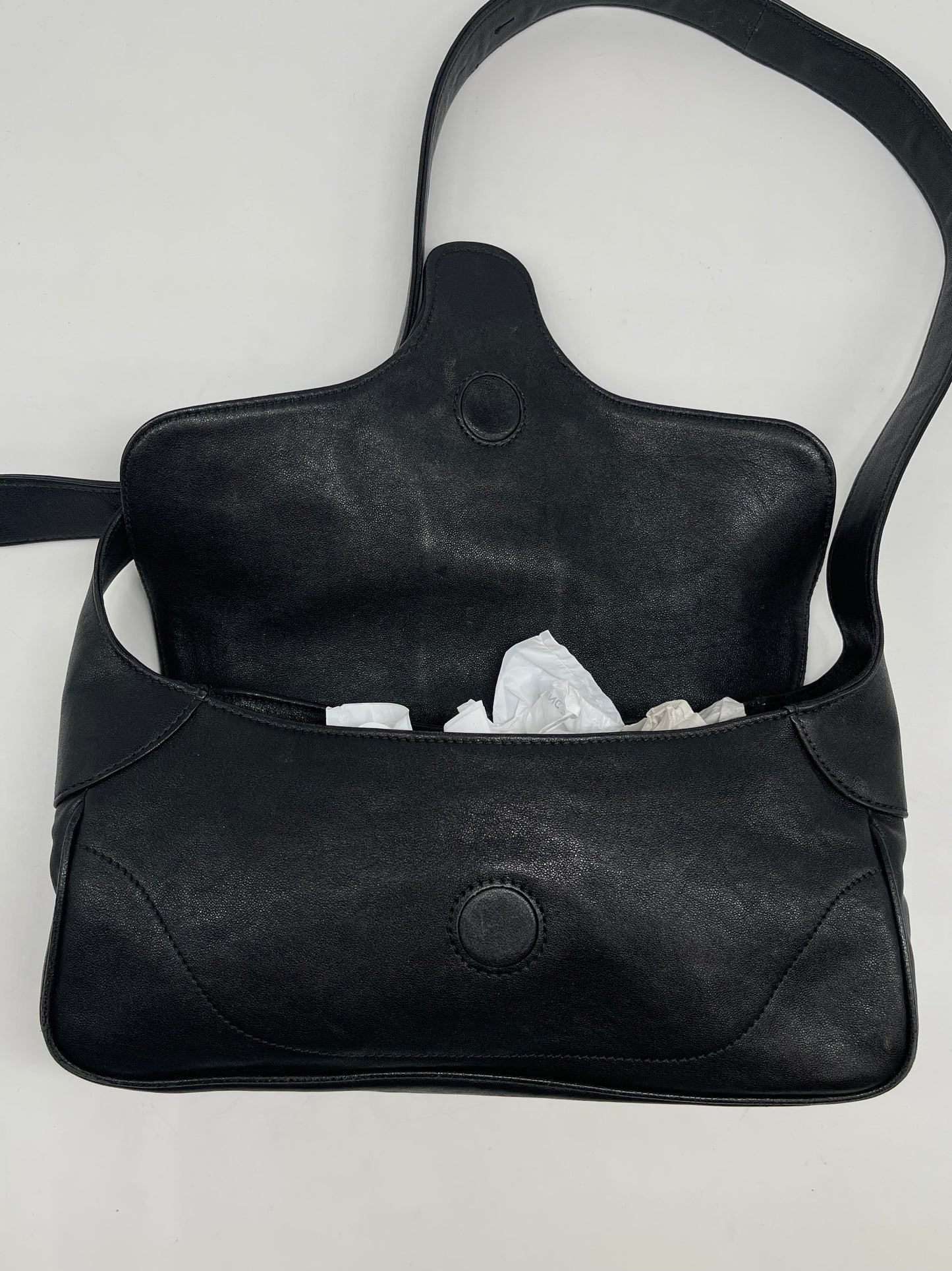 Handbag Luxury Designer By Gucci, Size: Medium