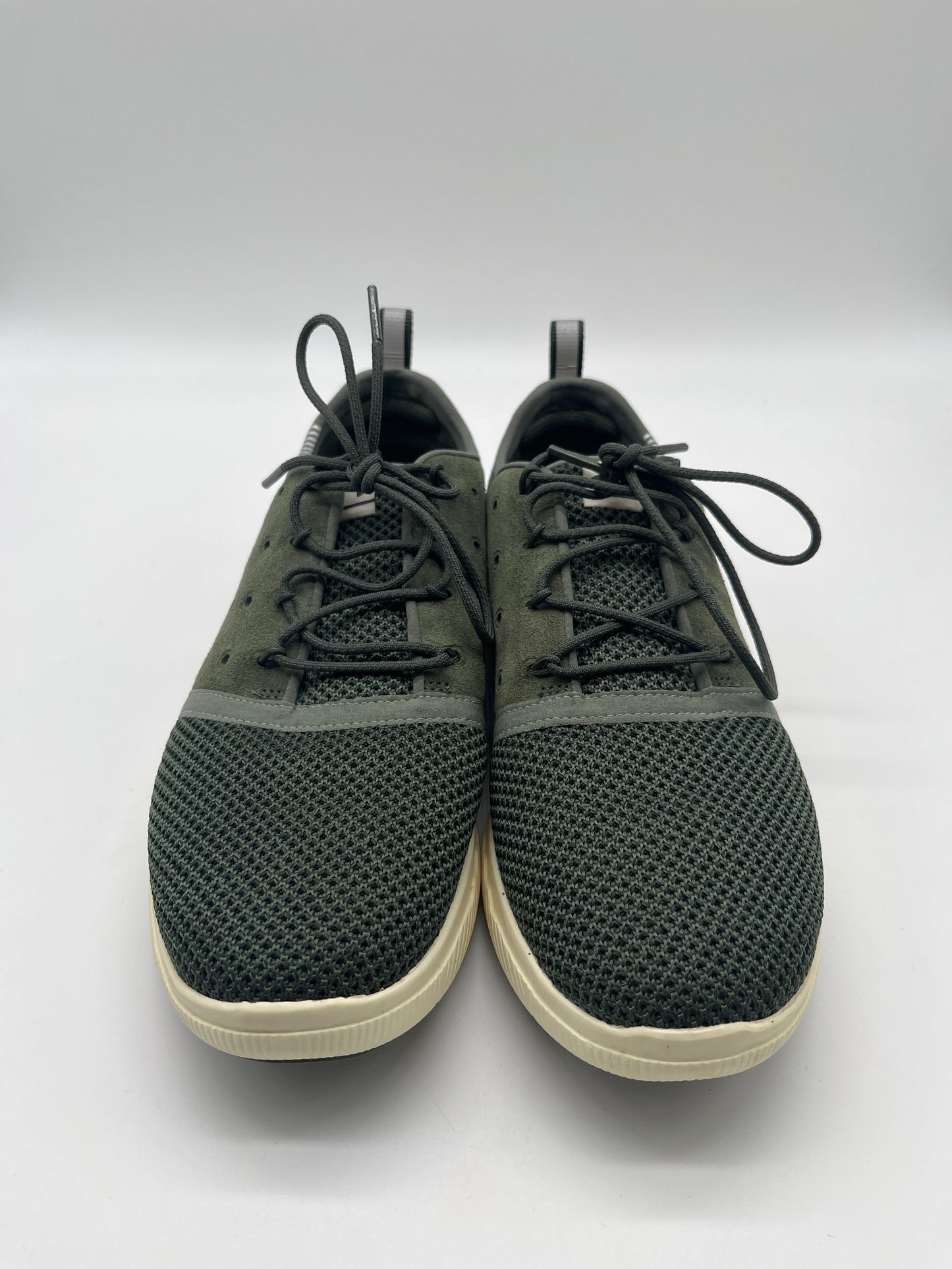 Shoes Athletic By Under Armour  Size: 8.5