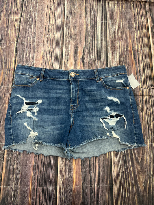 Shorts By Maurices  Size: 16