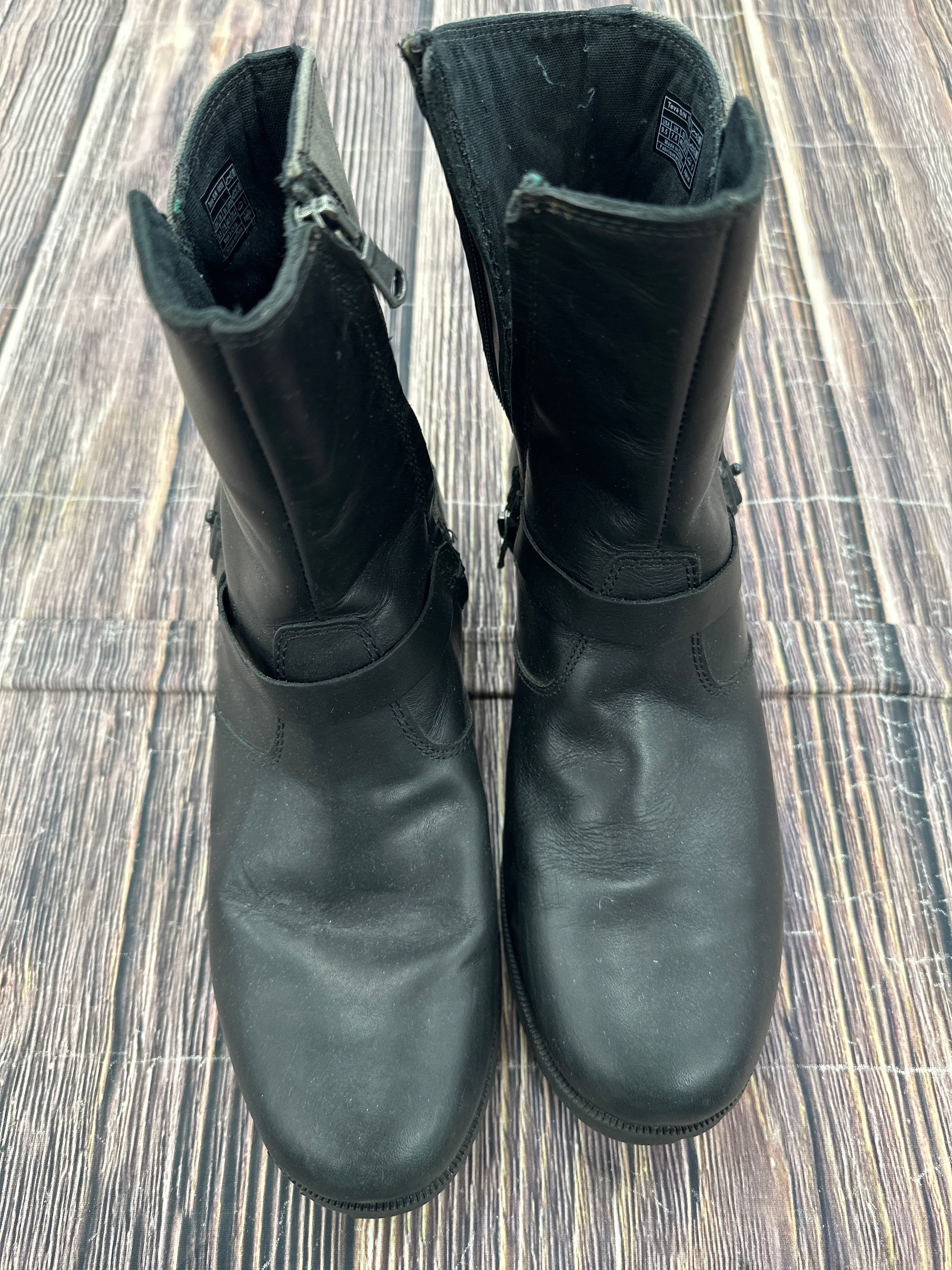 Tahari boots clearance lord and taylor